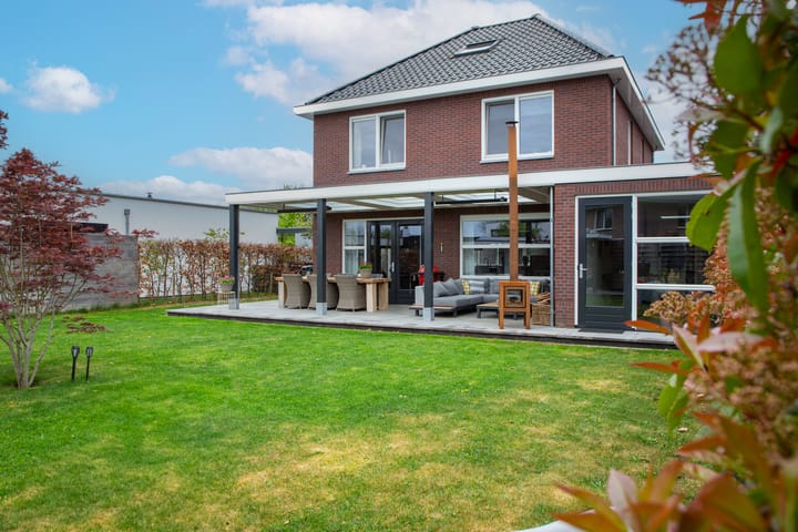 Foto 46 van de Bank 6