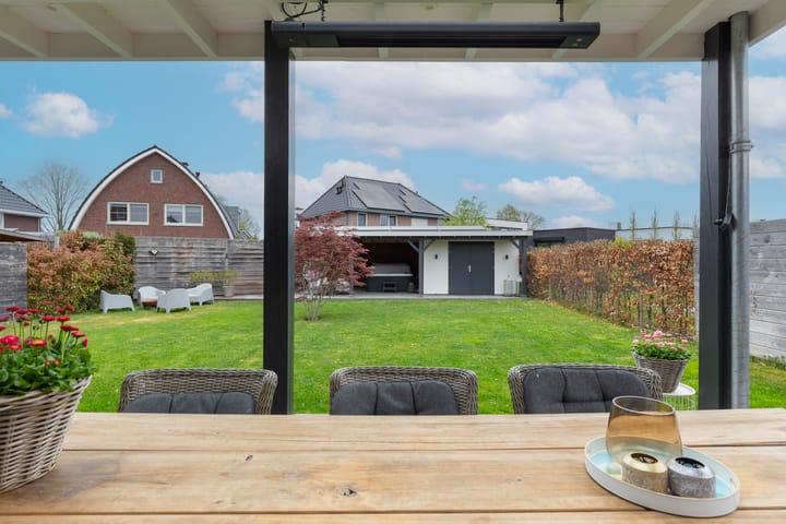 Foto 48 van de Bank 6