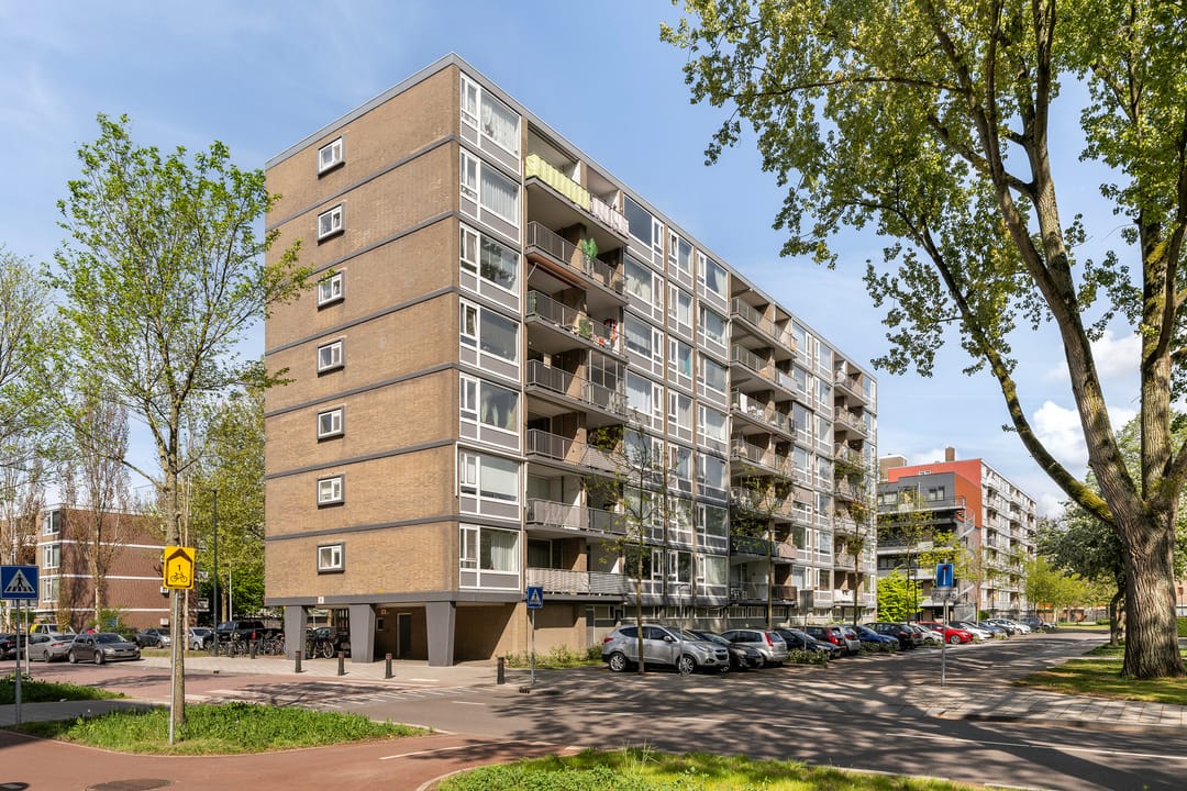 Foto 1 van Bart Verhallenplein 170