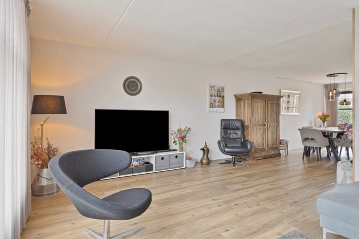 Foto 10 van Bob Marleylaan 19