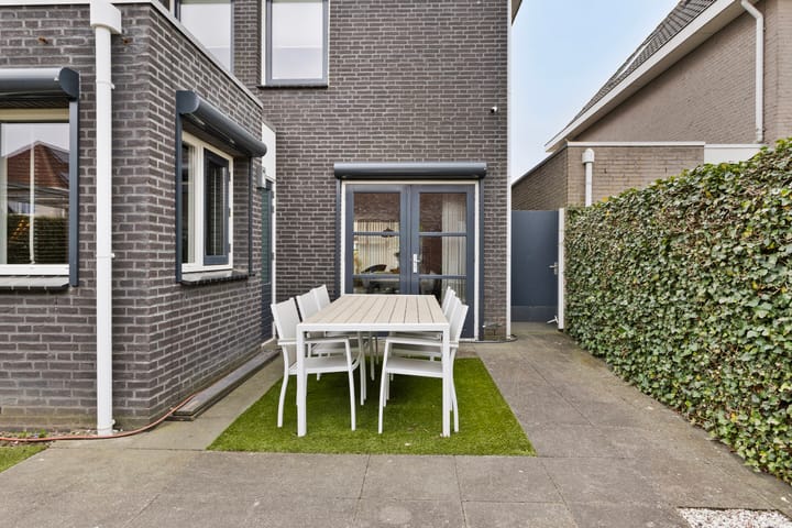 Foto 28 van Bob Marleylaan 19