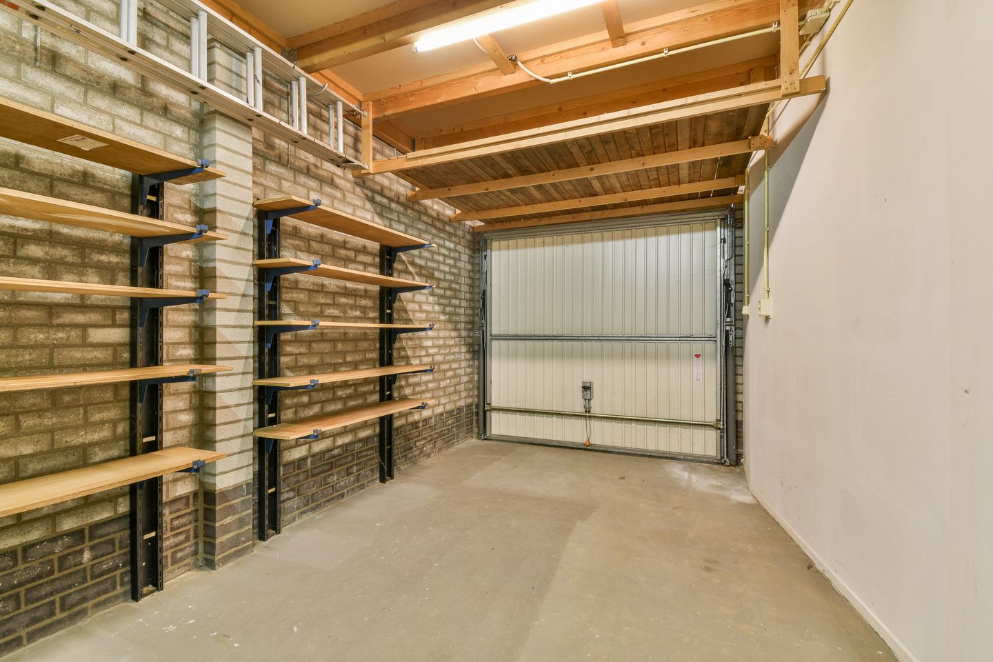 Foto 35 van Meidoornlaan 14