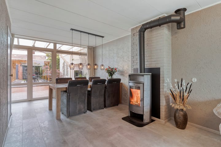 Photo 11 of Spoelsterstraat 12