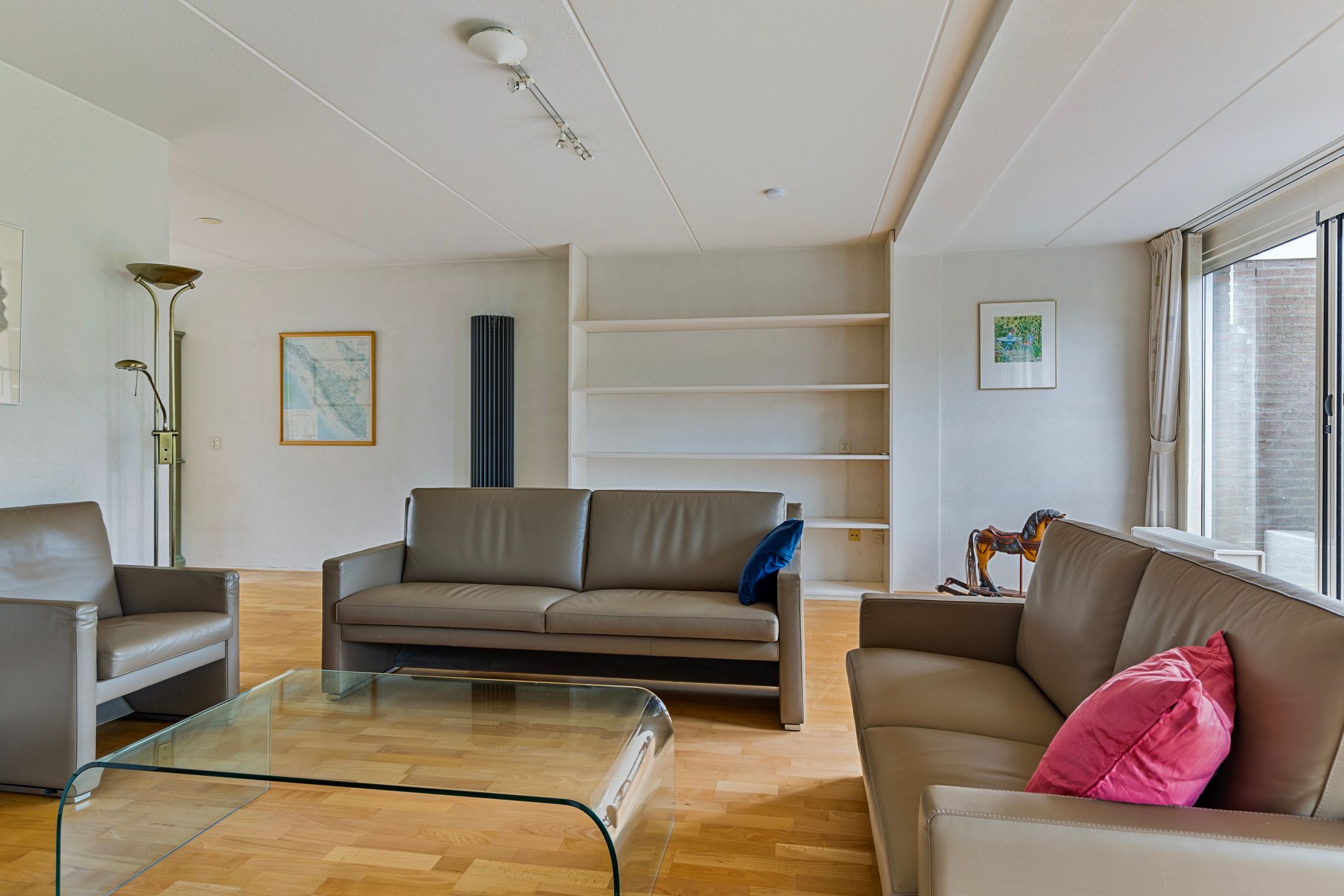 Foto 9 van Leeuwetand 46