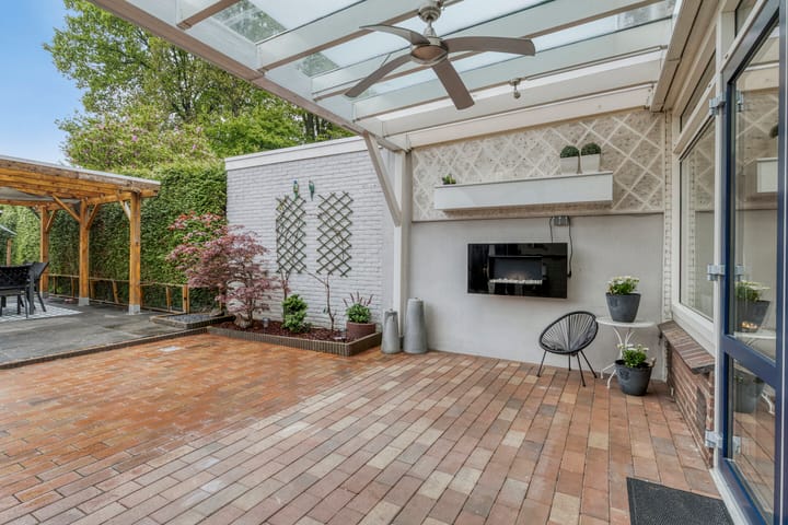 Photo 24 of Spoelsterstraat 12