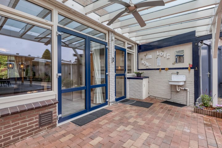 Photo 25 of Spoelsterstraat 12