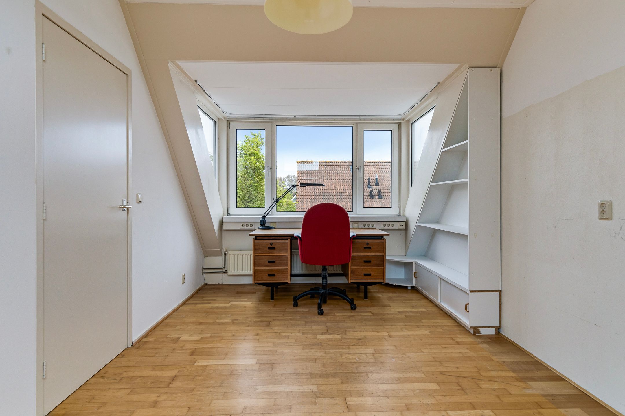 Foto 27 van Leeuwetand 46