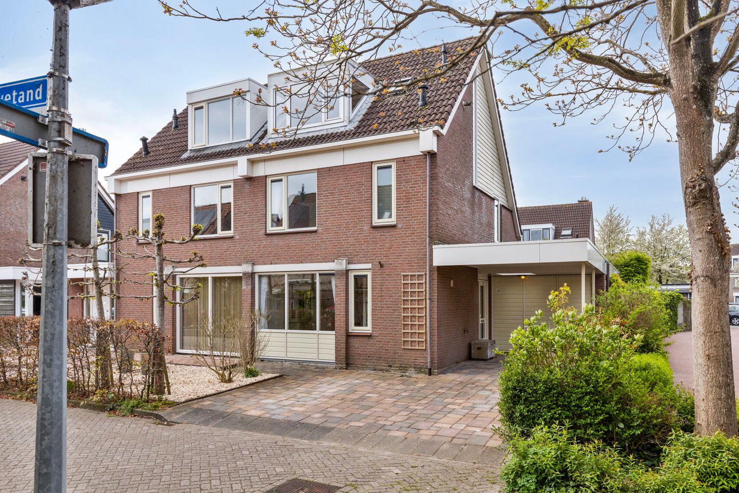 Foto 34 van Leeuwetand 46