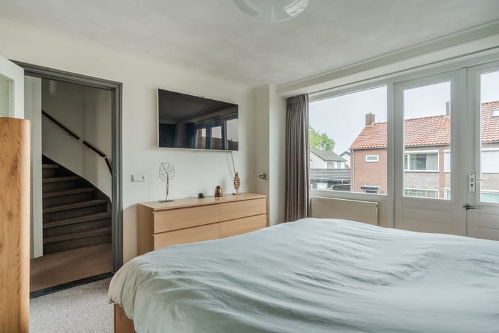 Foto 17 van Rechtestraat 41