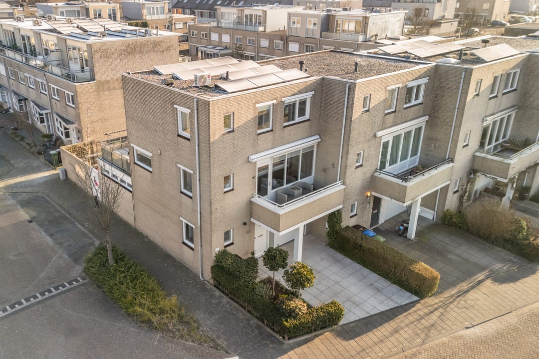 Photo 1 of Jan van Henegouwenstraat 52