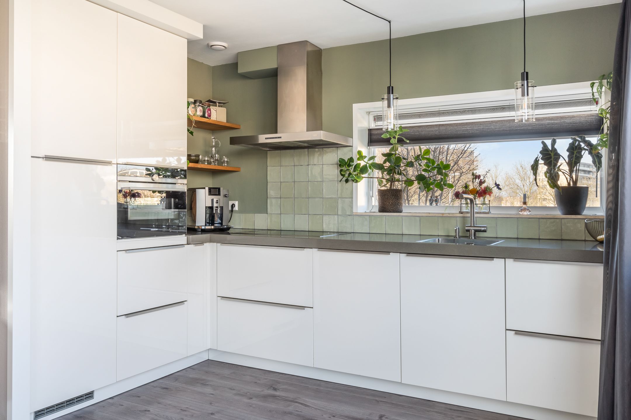 Photo 3 of Jan van Henegouwenstraat 52