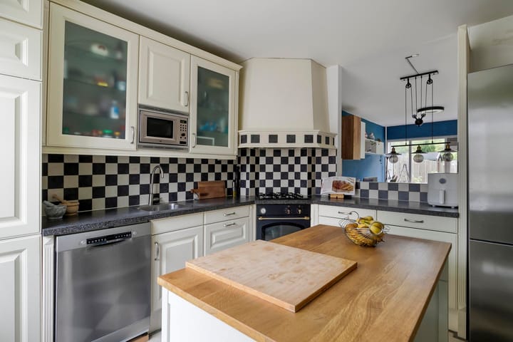 Foto 10 van Rossinirode 51