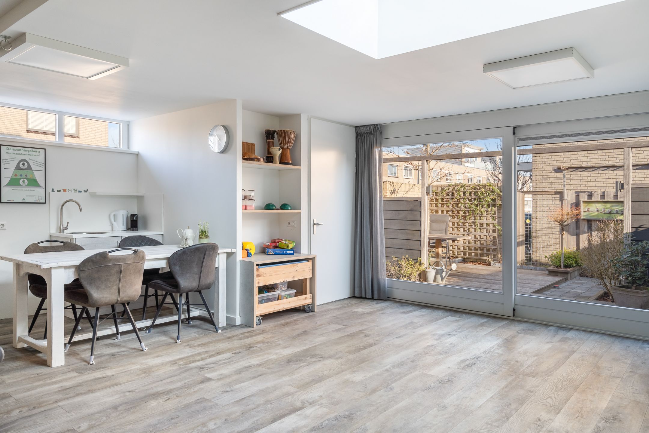 Photo 21 of Jan van Henegouwenstraat 52