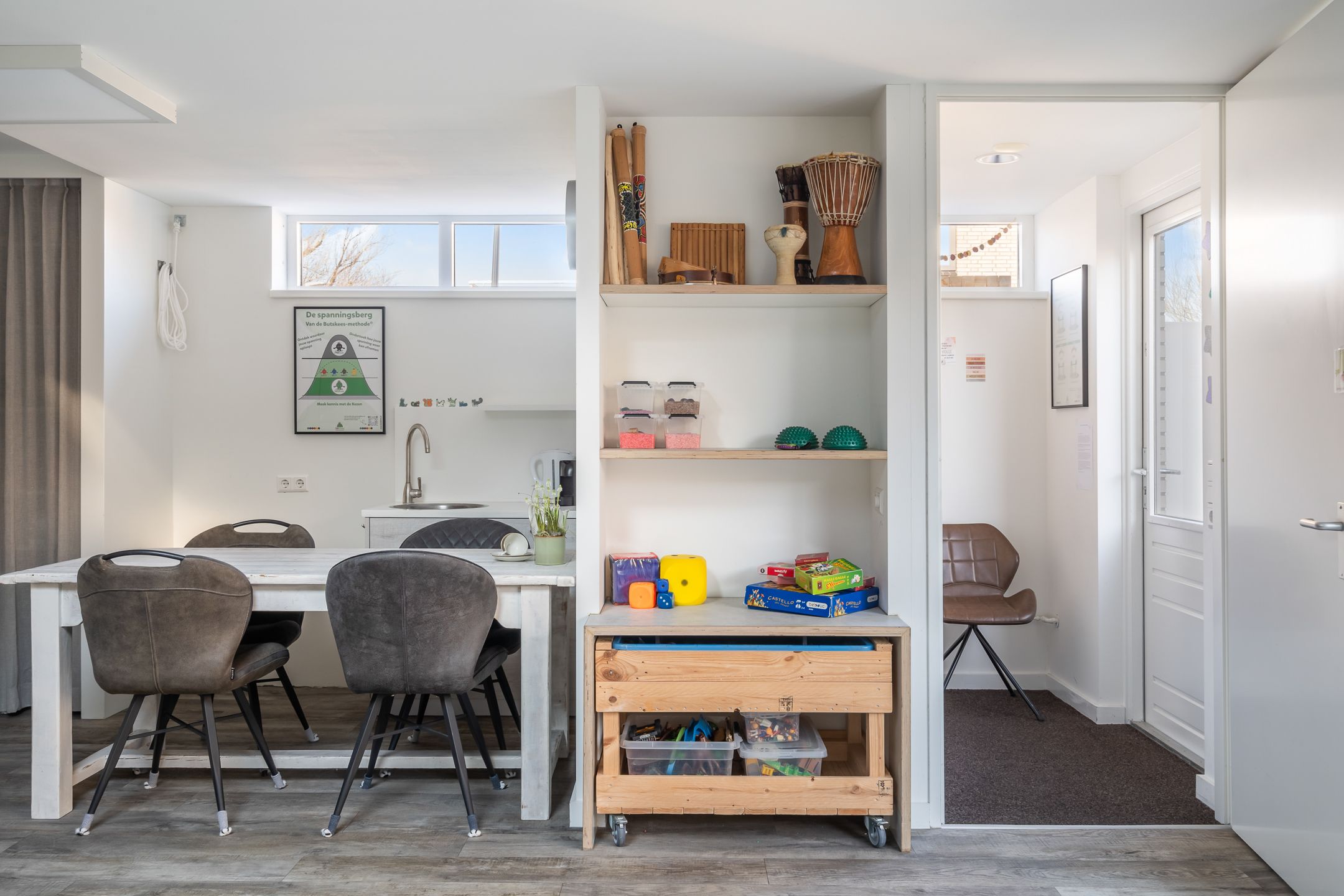 Photo 24 of Jan van Henegouwenstraat 52