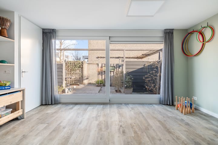 Foto 25 van Jan van Henegouwenstraat 52