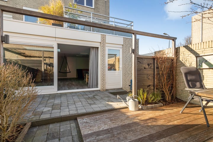 Foto 31 van Jan van Henegouwenstraat 52