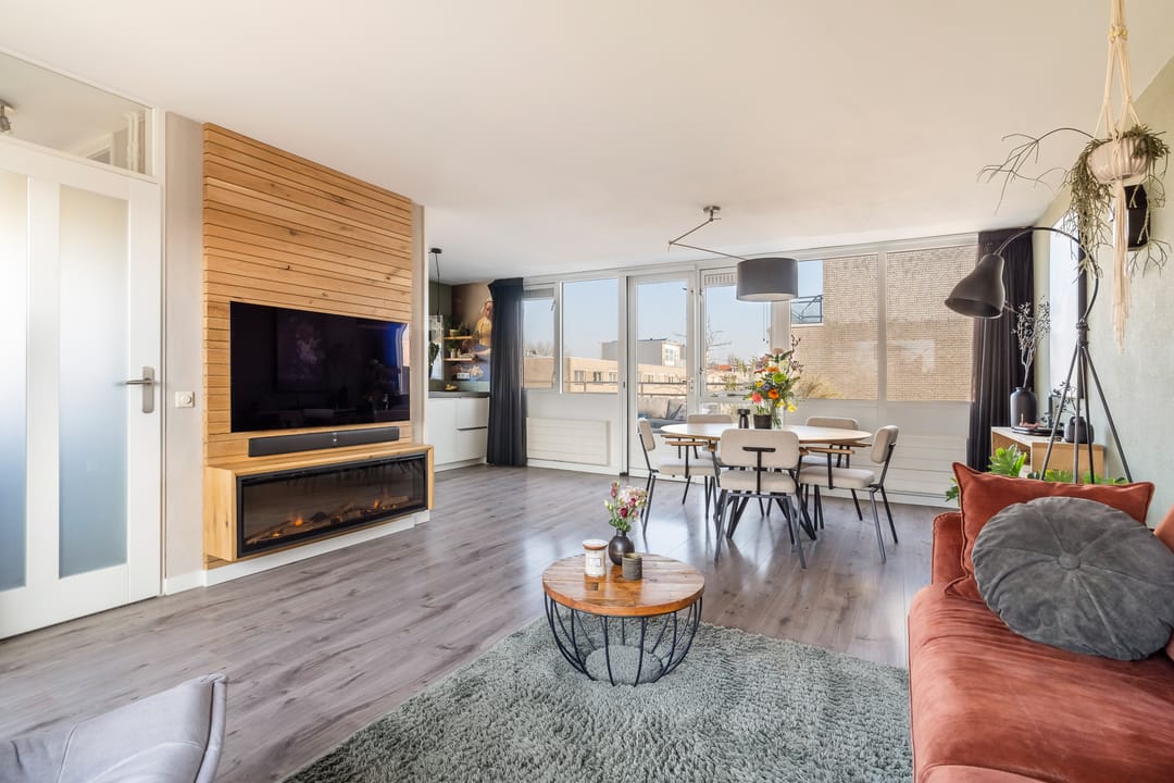 Photo 37 of Jan van Henegouwenstraat 52