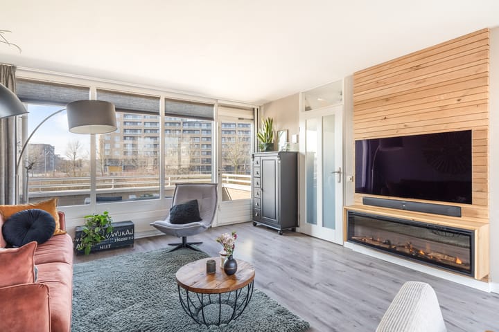 Foto 39 van Jan van Henegouwenstraat 52