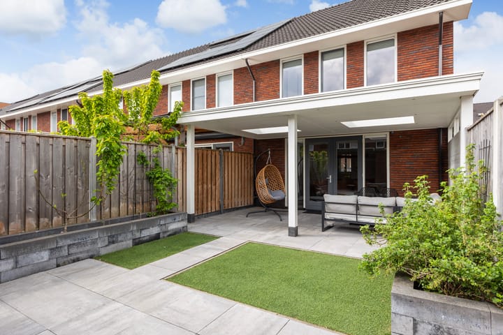 Foto 10 van Rusalkastraat 15