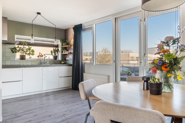 Foto 50 van Jan van Henegouwenstraat 52