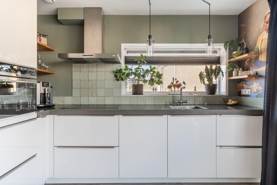 Photo 52 of Jan van Henegouwenstraat 52