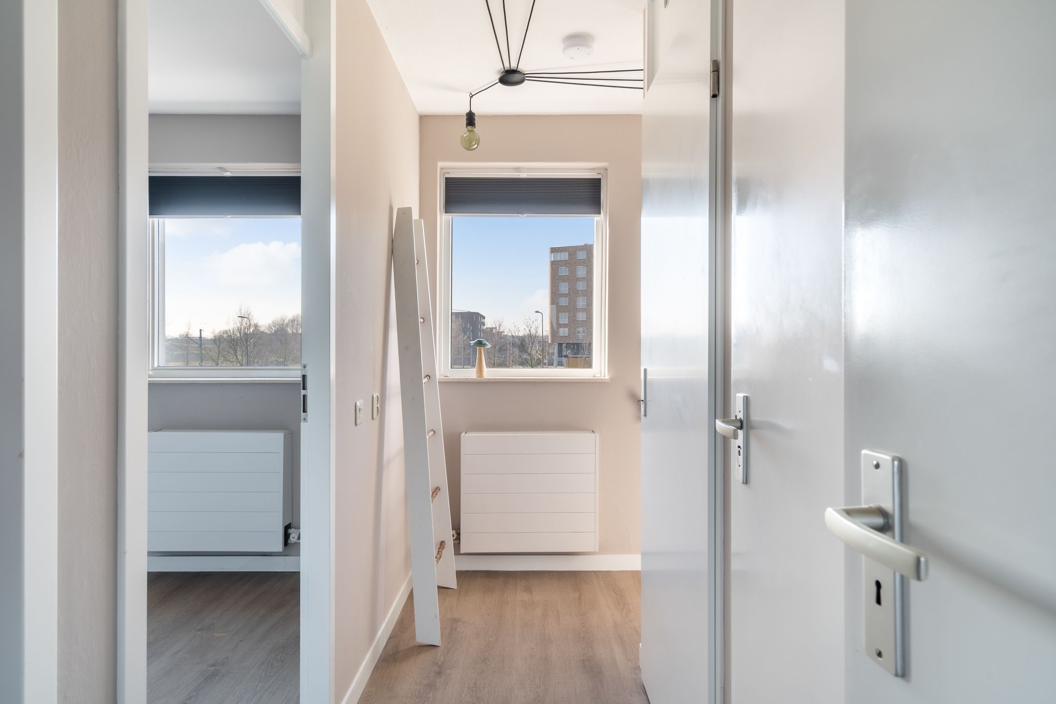 Photo 63 of Jan van Henegouwenstraat 52