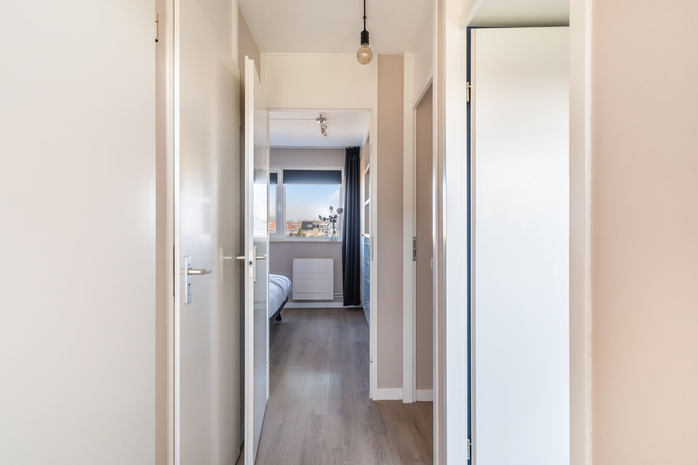 Photo 64 of Jan van Henegouwenstraat 52