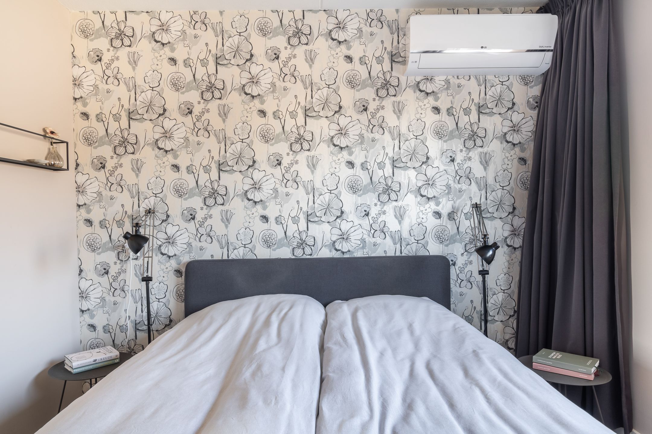 Photo 66 of Jan van Henegouwenstraat 52