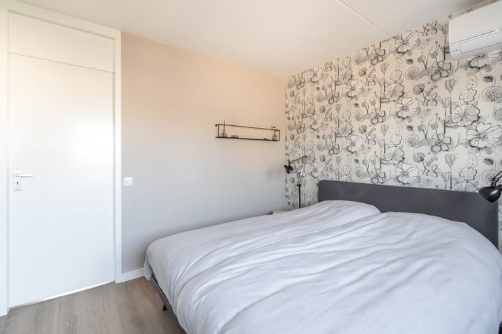 Foto 67 van Jan van Henegouwenstraat 52