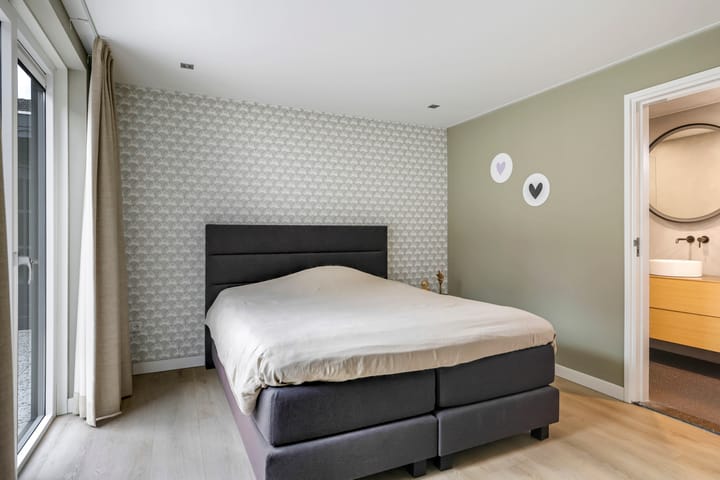 Foto 24 van Julianastraat 18