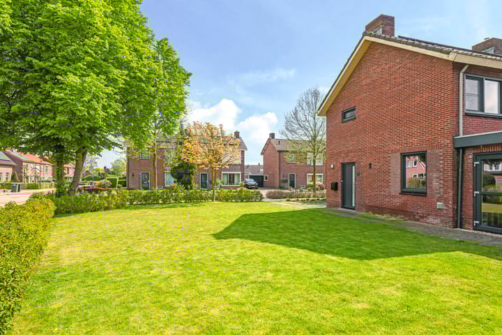 Foto 48 van Julianastraat 18