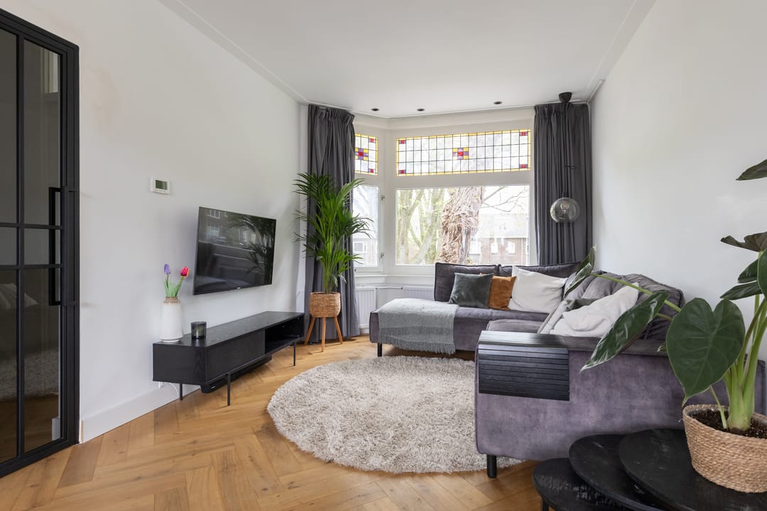 Photo 13 of Burgemeester van Tuyllkade 104-BS