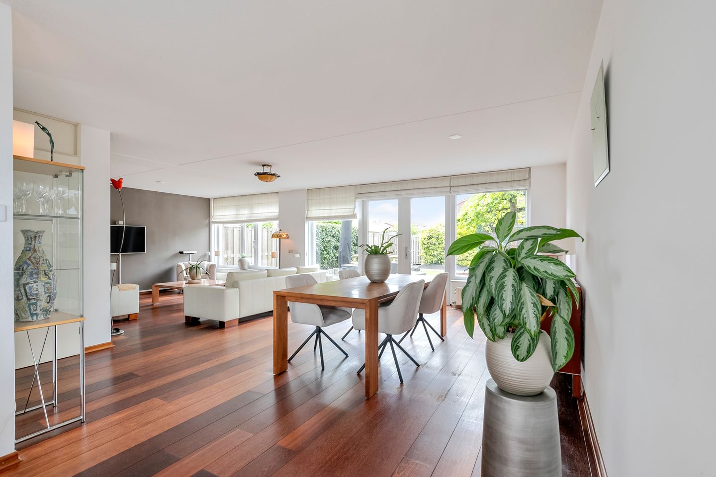 Foto 5 van Regenboog 163