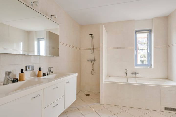 Foto 20 van Regenboog 163