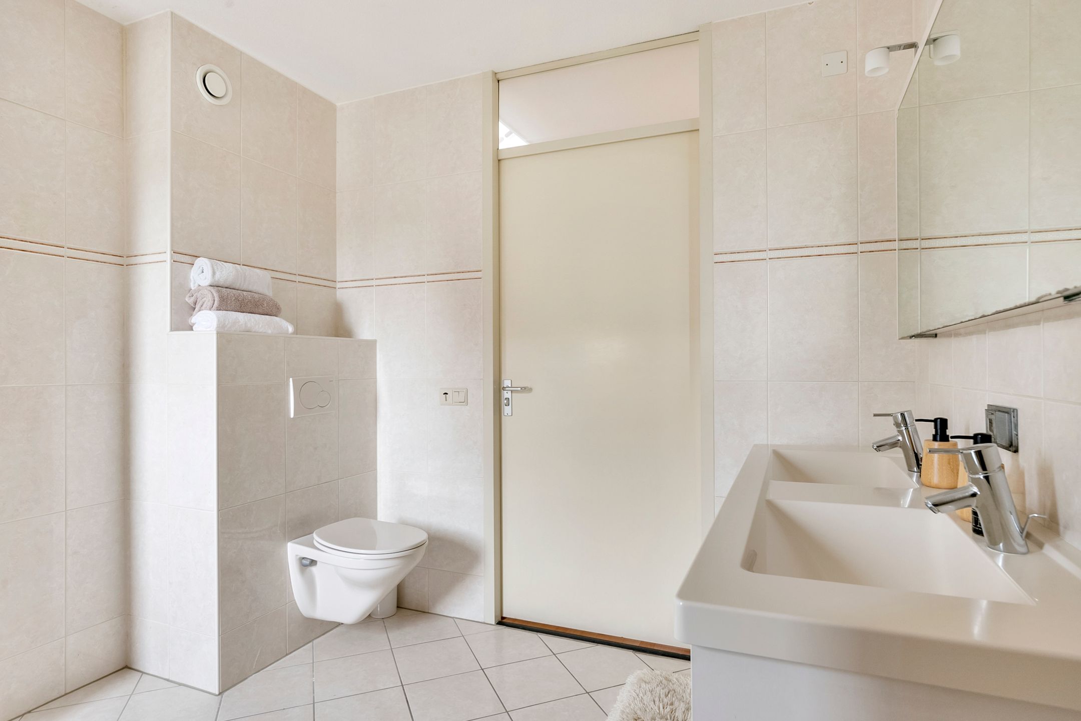 Foto 21 van Regenboog 163