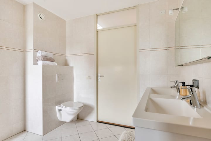 Foto 21 van Regenboog 163