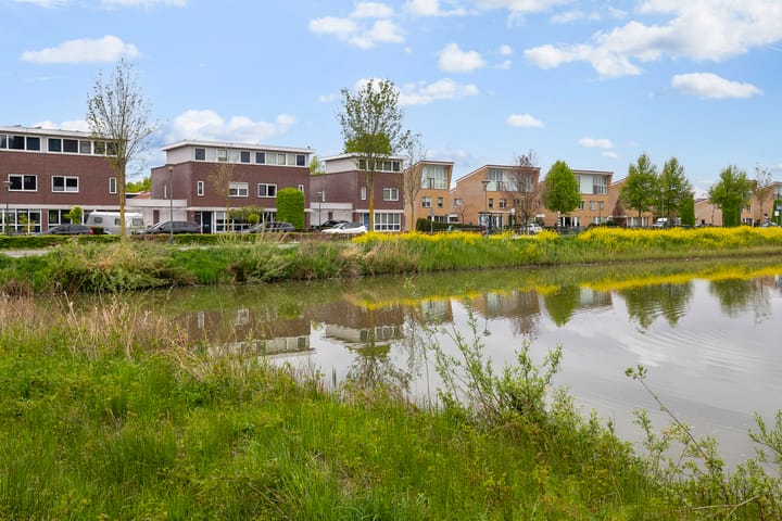 Foto 38 van Regenboog 163