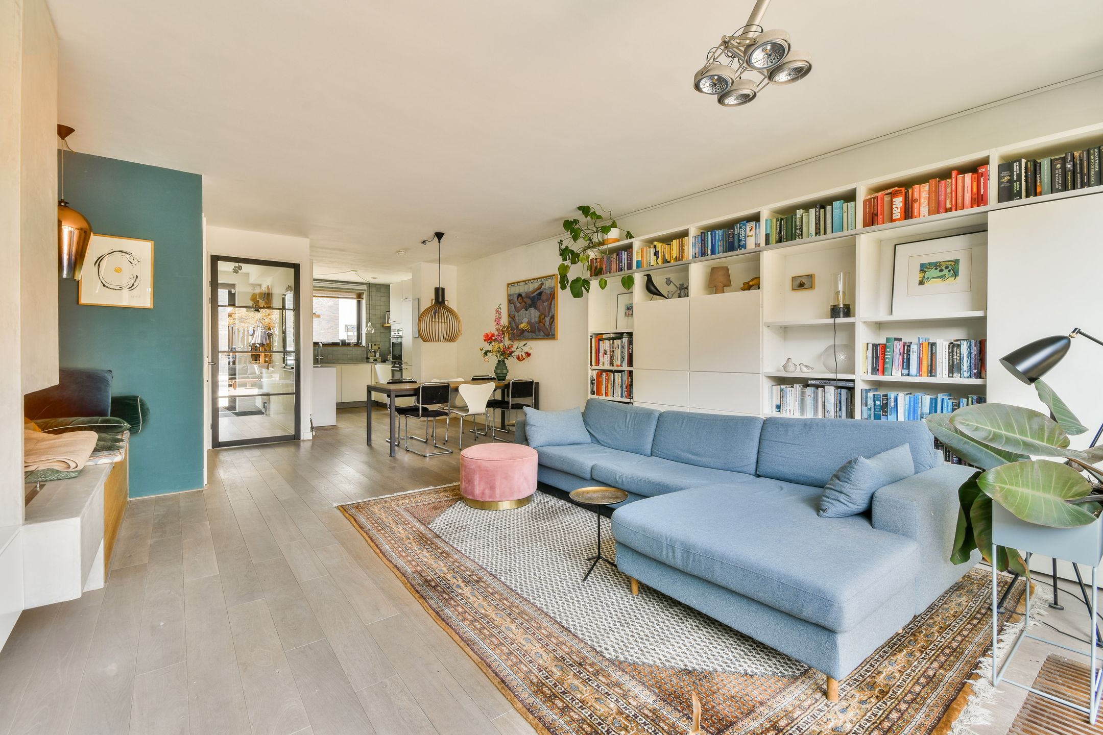 Photo 9 of Emmy Andriessestraat 419