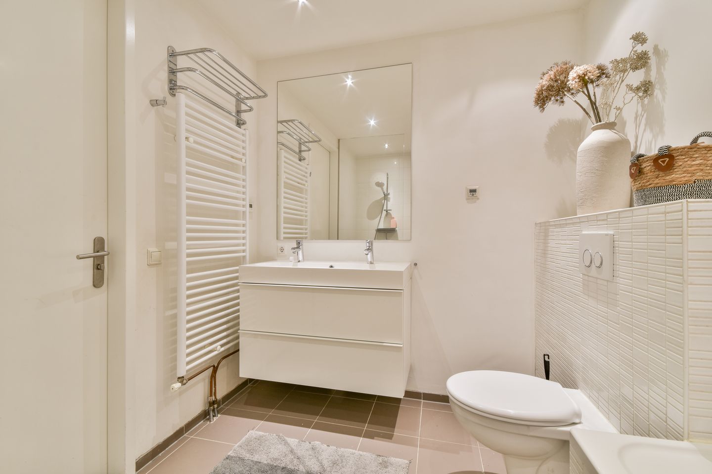 Photo 19 of Emmy Andriessestraat 419