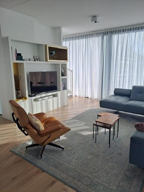 Photo 5 of Poelenburg 21