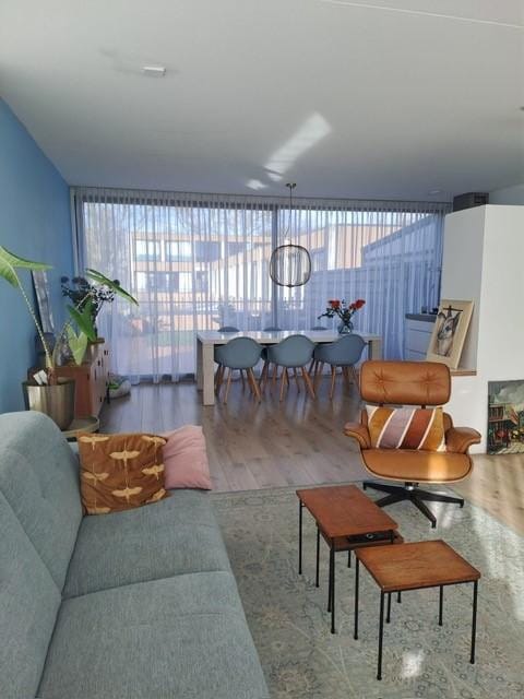 Foto 33 van Poelenburg 21