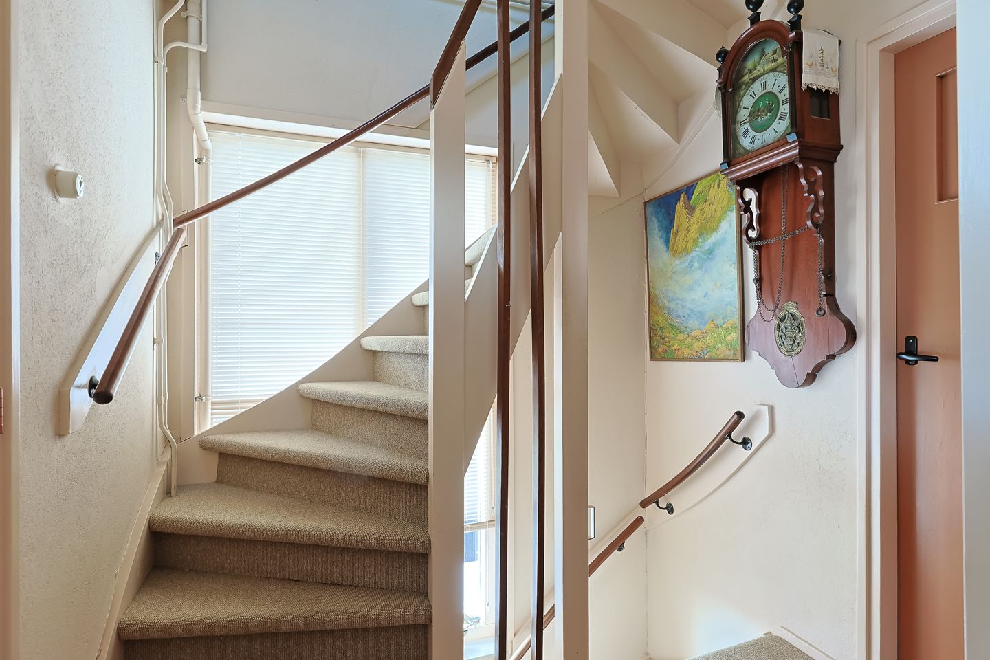 Foto 34 van van Duivenvoordestraat 16