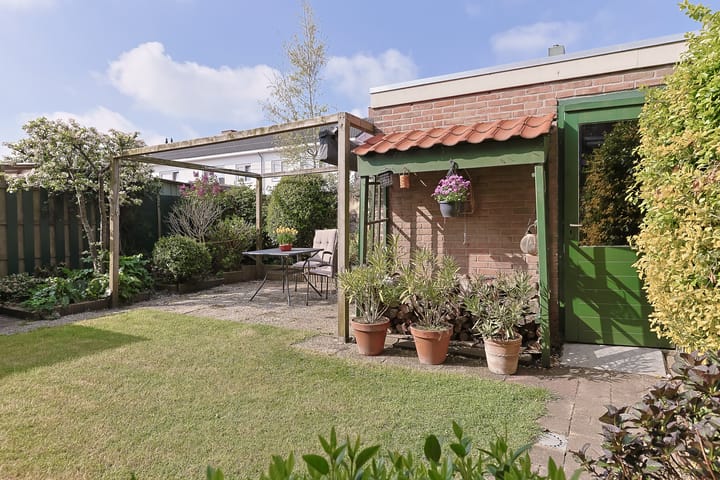 Foto 42 van van Duivenvoordestraat 16