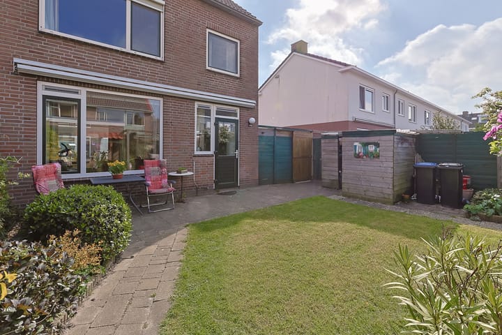 Foto 45 van van Duivenvoordestraat 16