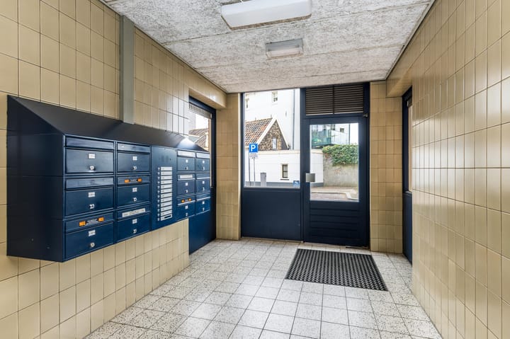 Photo 31 of Westvest 277