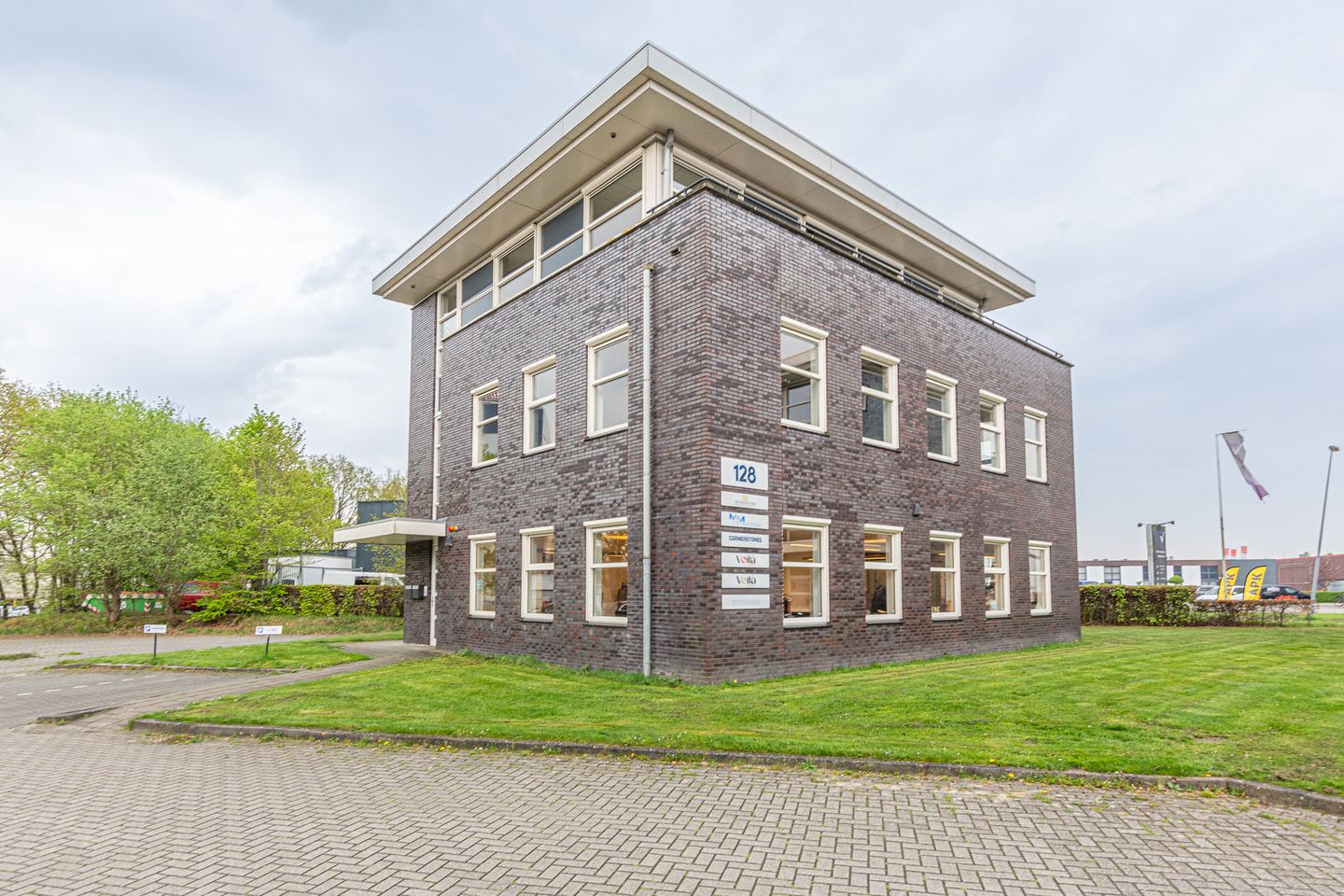 Bekijk foto 5 van Nijbracht 128