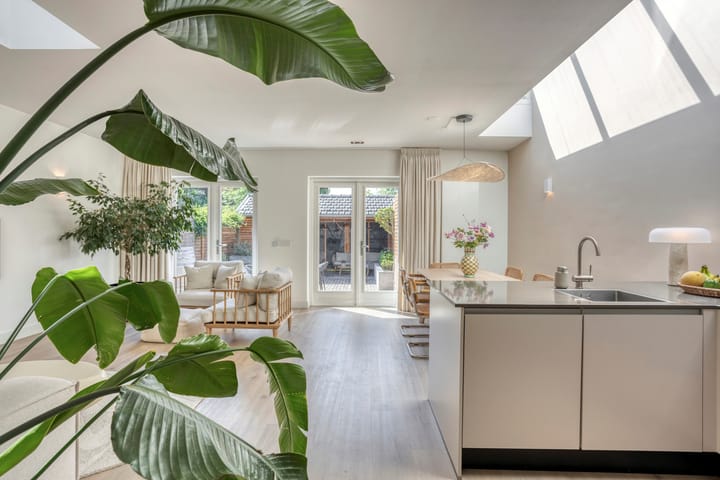 Foto 8 van Lochterstraat 25