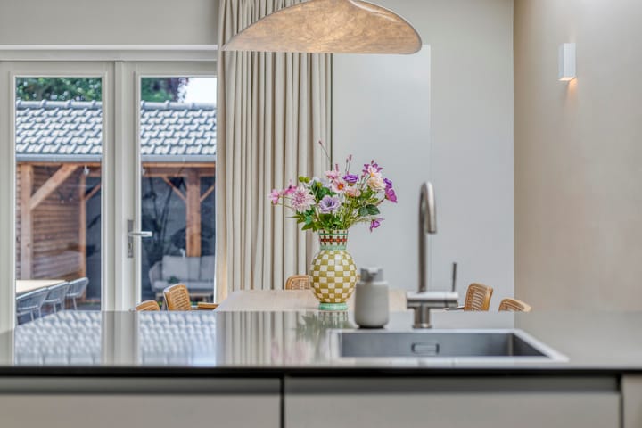 Foto 10 van Lochterstraat 25