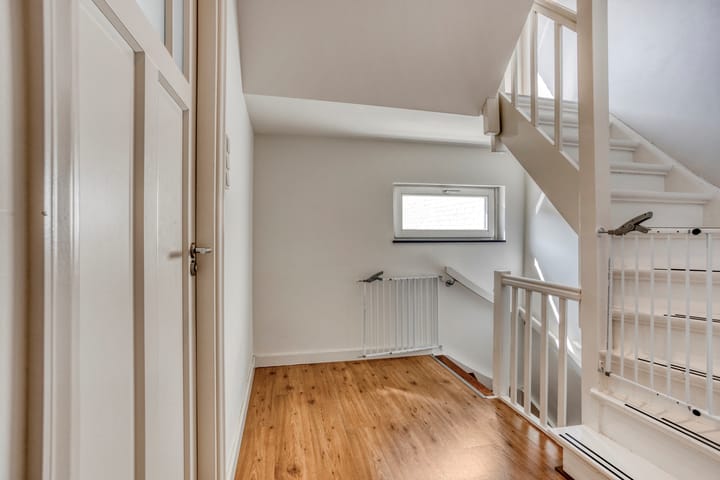 Foto 20 van Lochterstraat 25