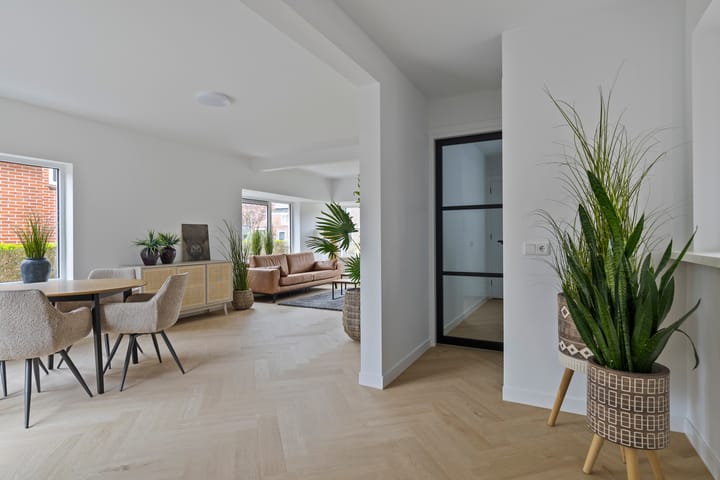 Foto 9 van Scharreweersterweg 37